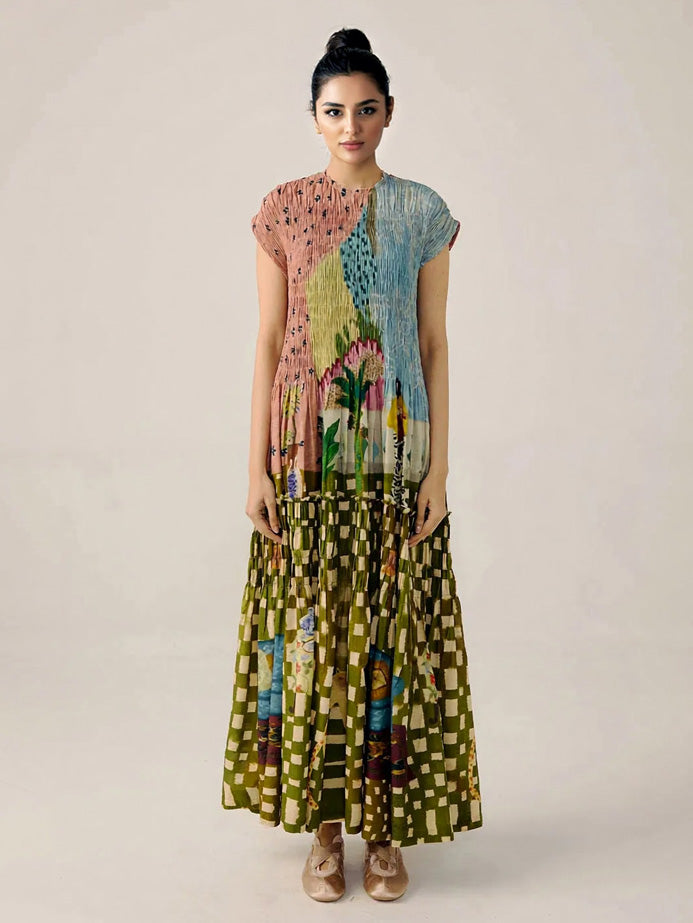 Printed Pleated Maxi Dress with Retro Style