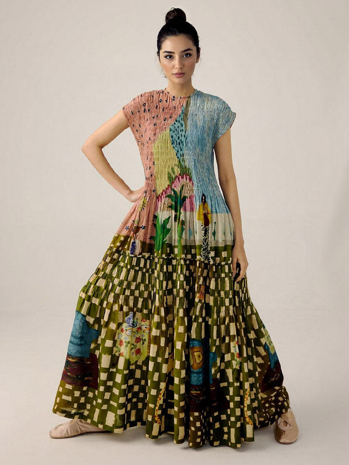 Printed Pleated Maxi Dress with Retro Style