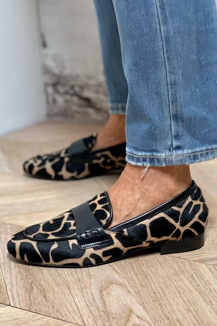 Colour block slip-on loafers with cow print and round toe
