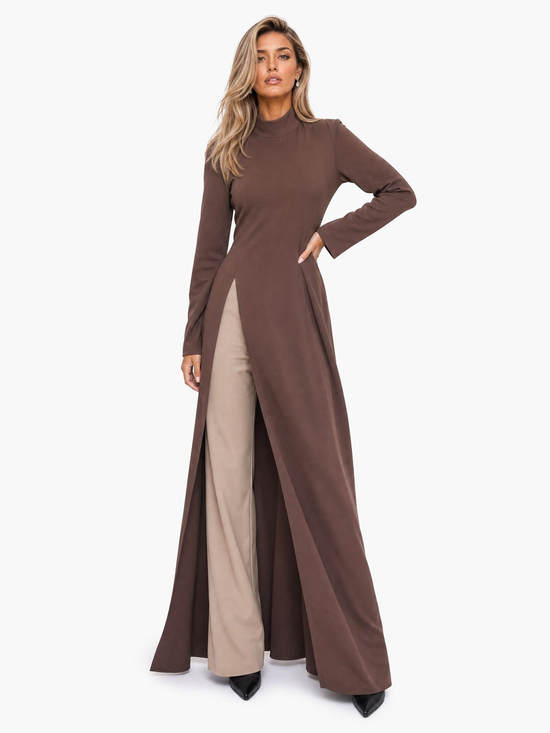 Elegant Long Dress with Trendy Slit