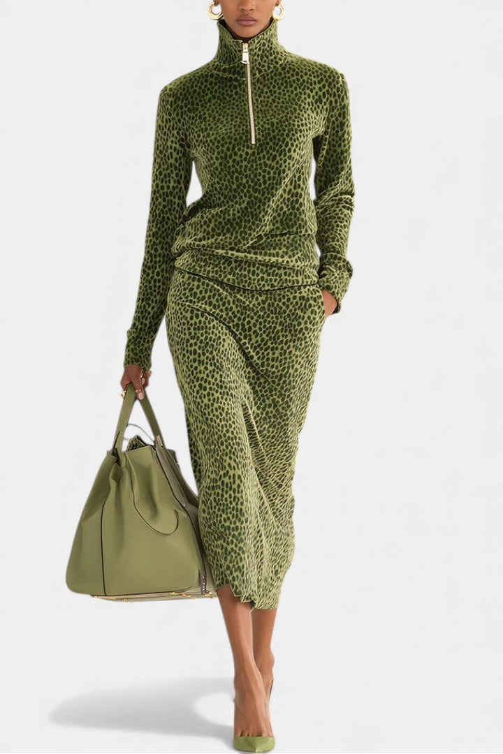 Avdotya Retro Leopard High Collar Ensemble