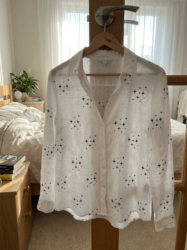Reference photograph for sample review 2 — demonstration only