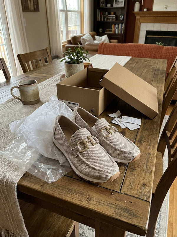 Reference photograph for sample review 8 — demonstration only